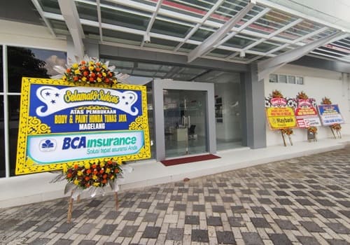 Bukti pengiriman bunga papan selamat dan sukses Jogja
